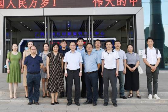 说明: https://www.glut.edu.cn/__local/5/93/68/C7E1BDD3D9D6829DD3934DA6B00_6600AA9E_1AFD4.jpg